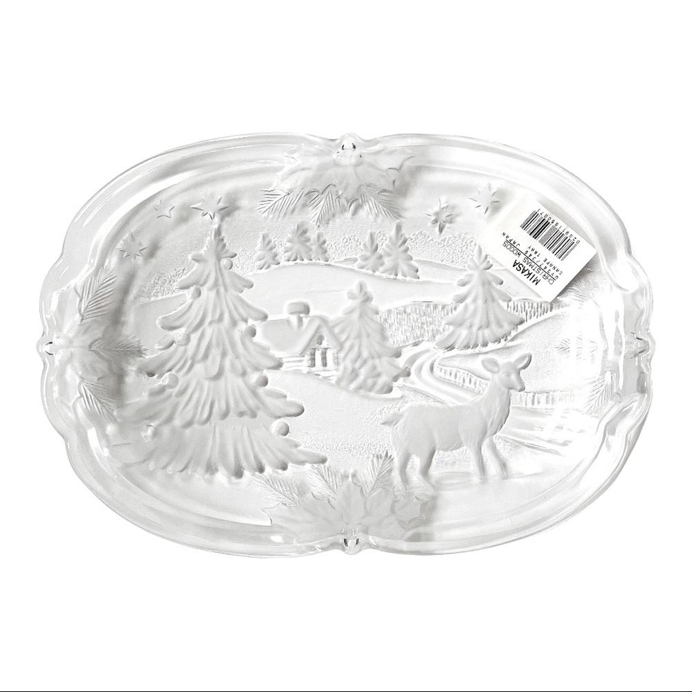Mikasa Christmas woods tray new in box